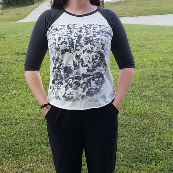 Cool 3/4 sleeved Woodstock tee - Picture 3 of 8